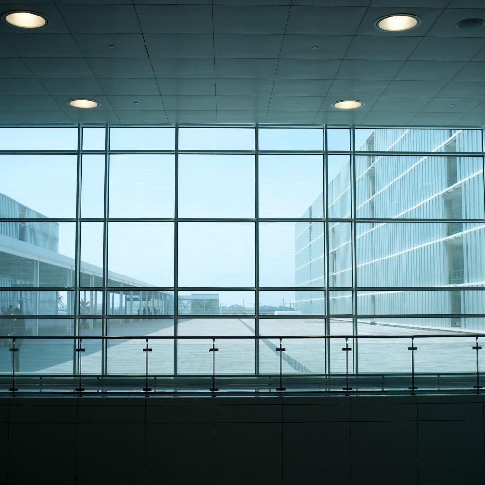 Commercial Glass – Tempered, Laminated, Tinted & Coated Glass